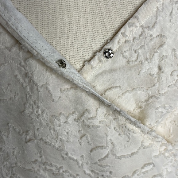 Allie Rose off white wrap cami top, size large - Picture 3 of 12